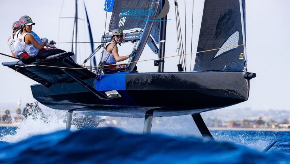 Silvia Mas y Paula Barceló, único equipo femenino de barcos con foils
